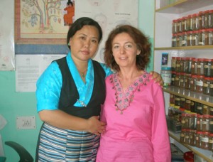 Tanya with her Tibetan teacher Dr. Dhamtse Dolta (Tibetan Sorig Health Care, India).